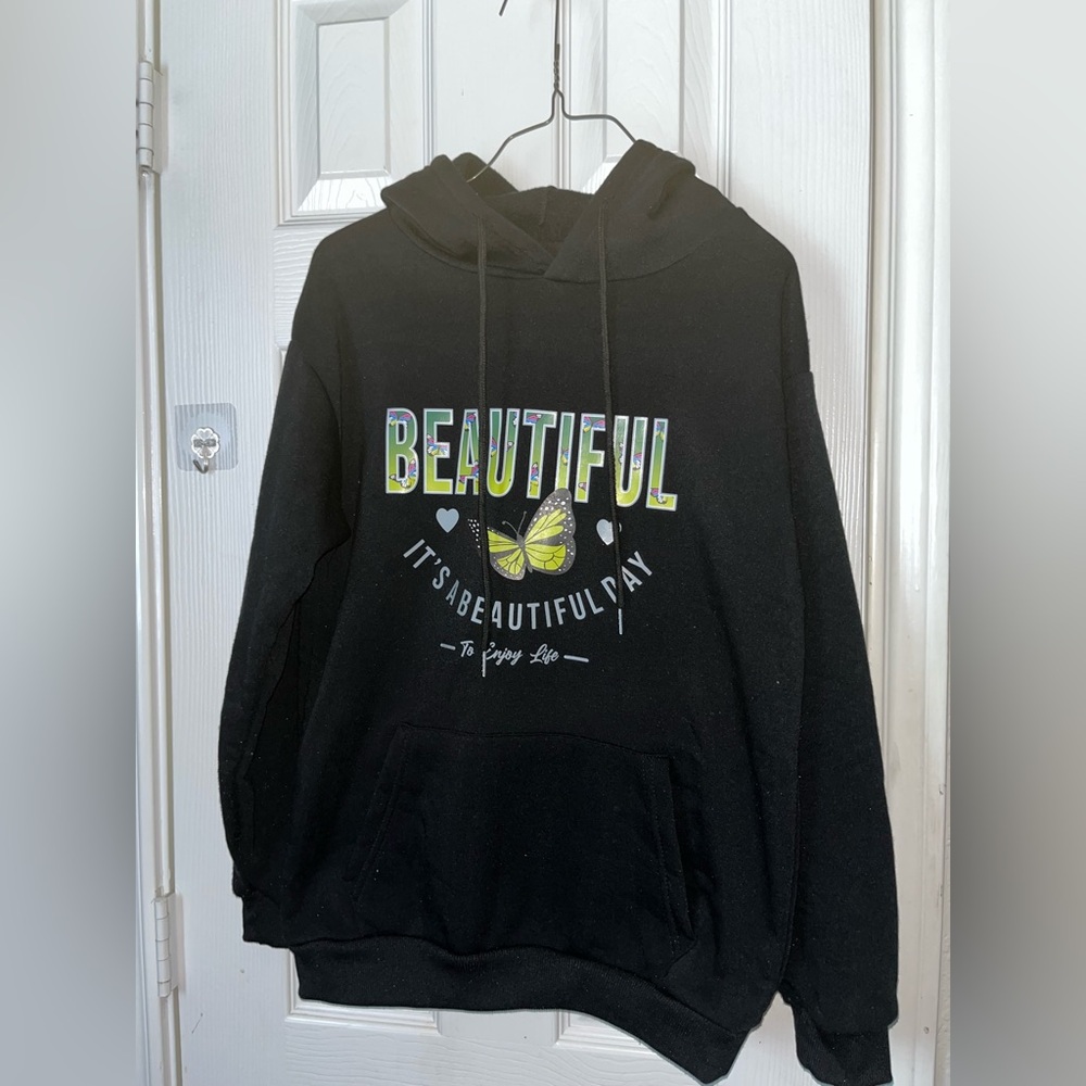 SHEIN Black Graphic pullover Hoodie